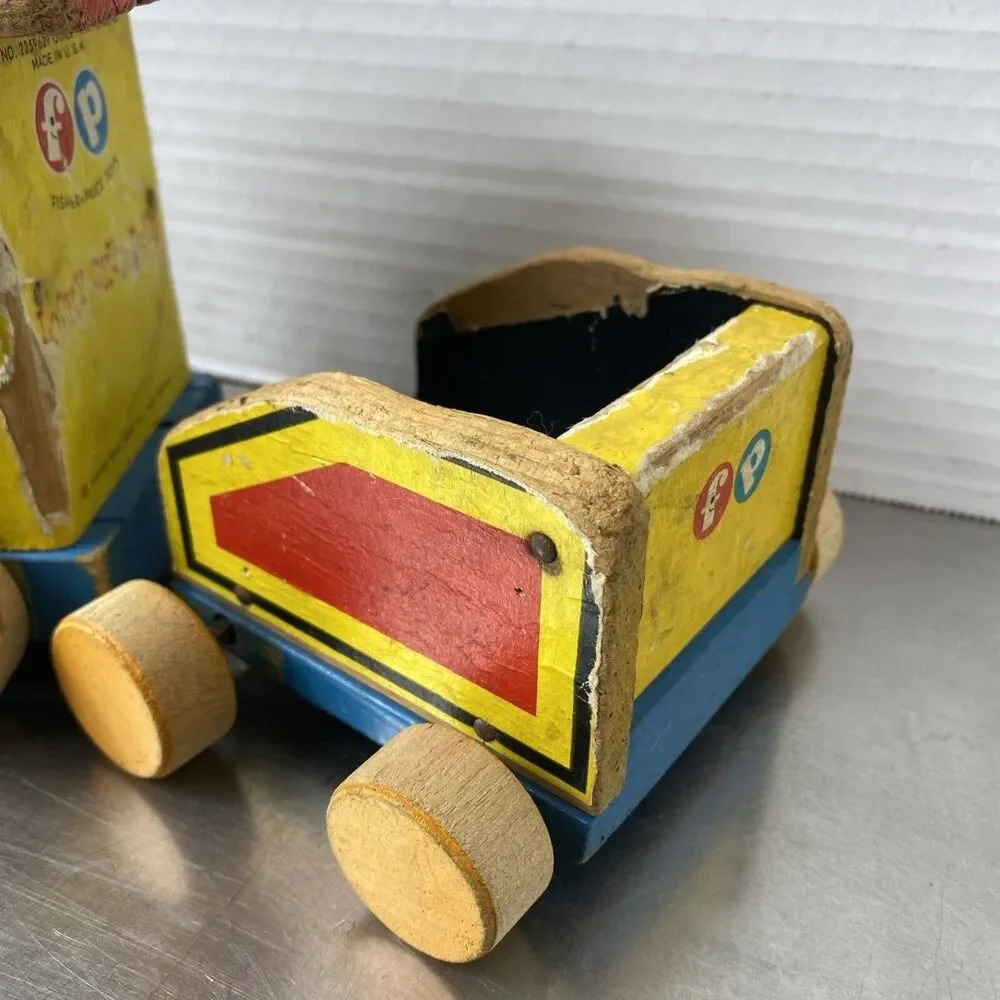 Vintage 1958 Fisher Price Looky Chug Train 189 Wood Pull Toy Wooden Nursery